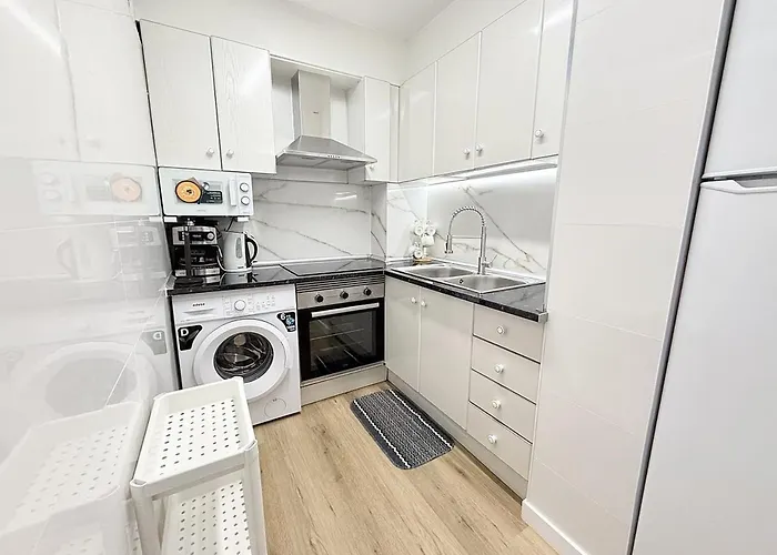 Beachfront פואנגירולה